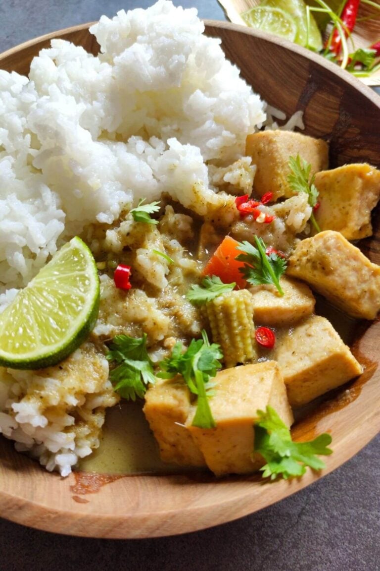 Vegan Thai Green Curry with tofu -Made from scratch