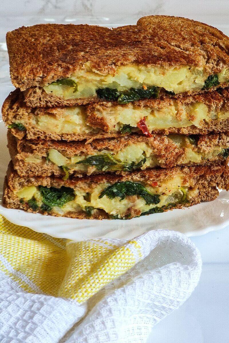 Vegan Kale and Potato Sandwich vegan sandwich Veggie sandwich recipe