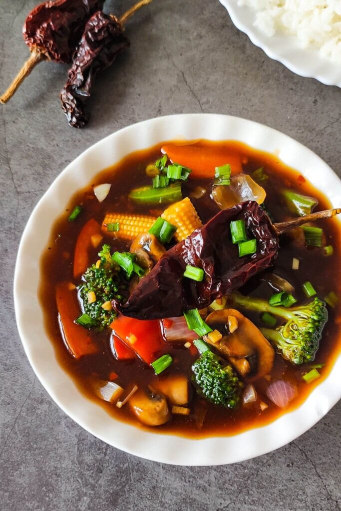 Vegetables in hot garlic sauce (Chinese style)