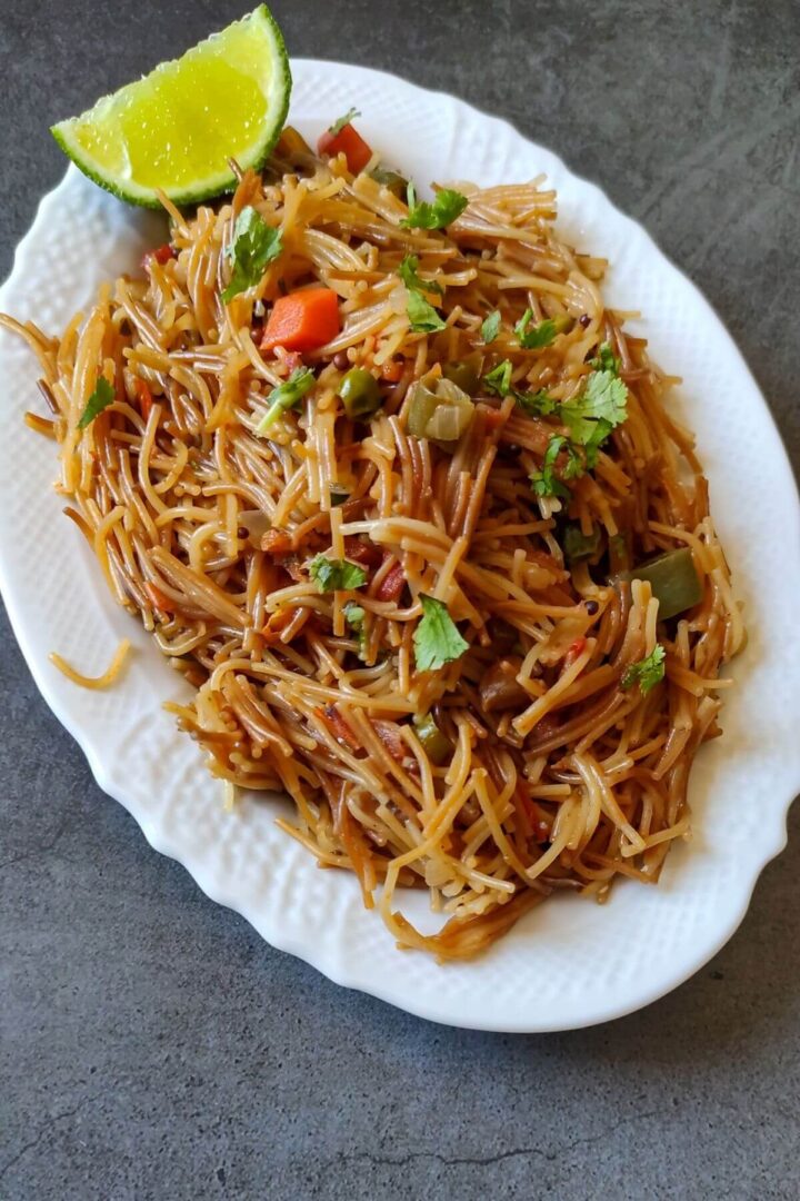 Vermicelli upma - Quick & easy vegan breakfast from India