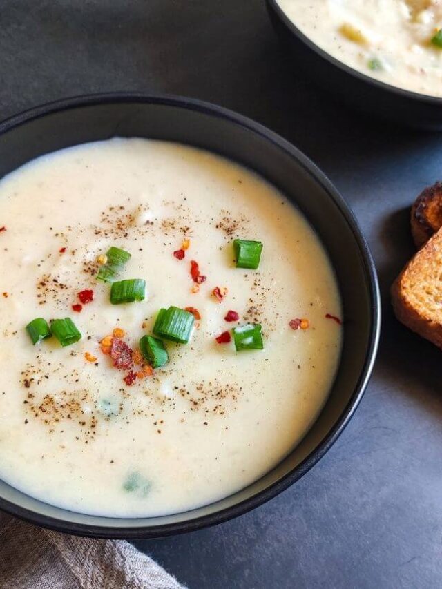 Simple vegetarian potato soup Greenbowl2soul