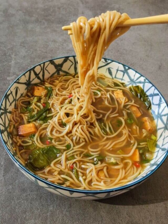 Vegan noodle soup - Greenbowl2soul