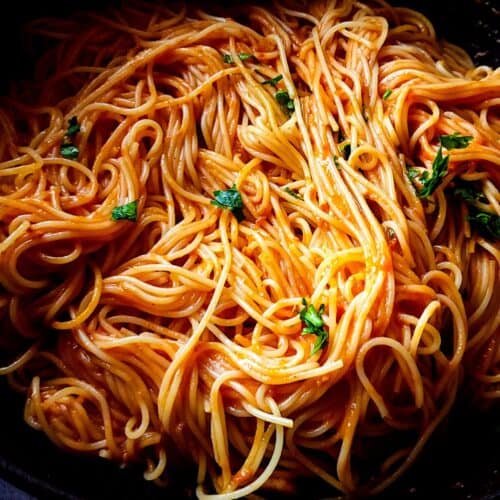 Creamy vegan tomato pasta