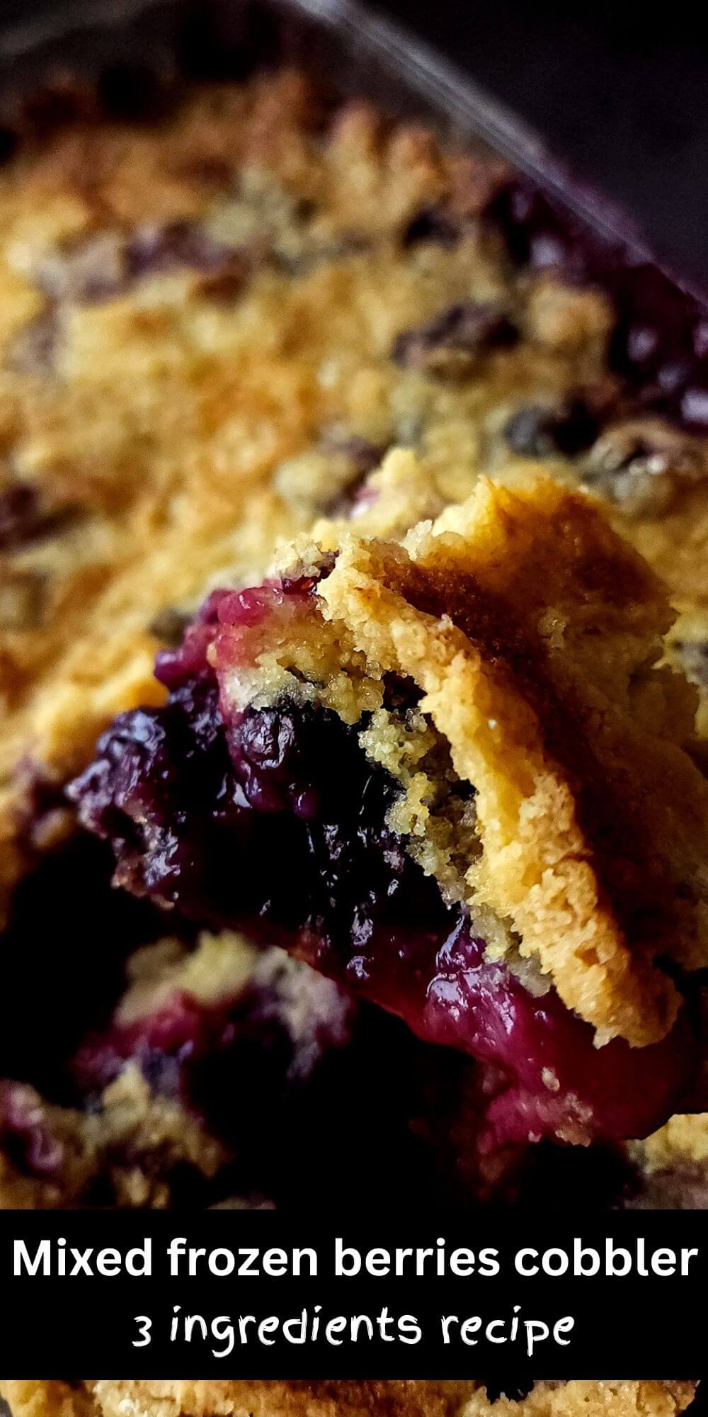 3 ingredients frozen berries cobbler with cake mix Greenbowl2soul