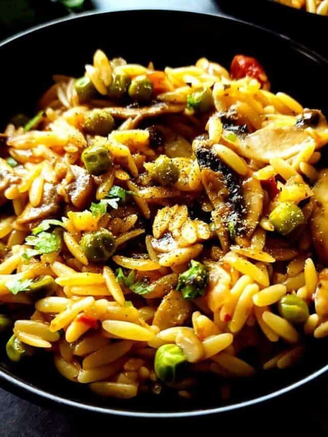 Orzo with mushrooms and green peas